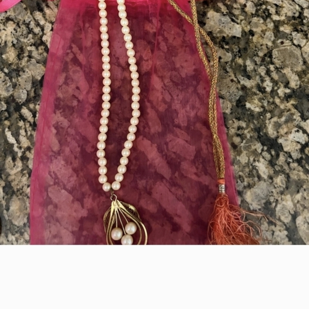Pearl Indian Necklace Women's with Gold Accents